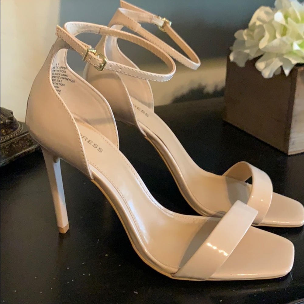 Nude heels